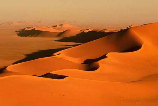 世界上最大的沙漠：非洲北部的撒哈拉沙漠，气候条件极其恶劣-第3张图片-IT新视野